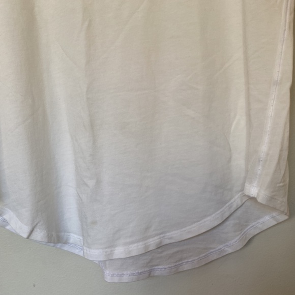 Lululemon Women’s Tee - Picture 3 of 6